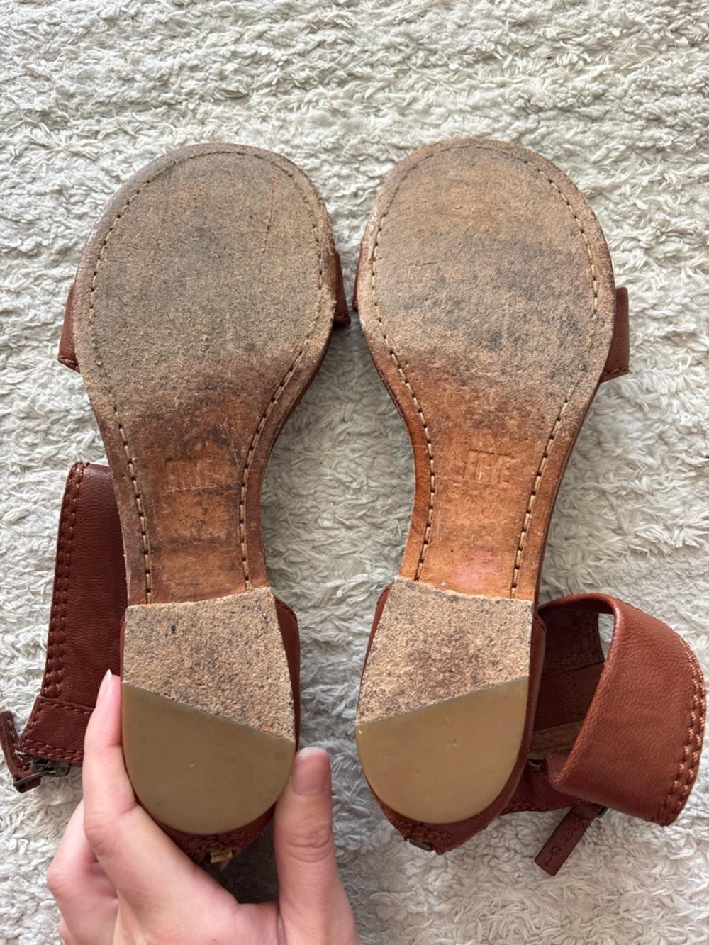 Frye Women's Carson Ankle Zip sandals crafted from vintage leather Size 7 - Picture 6 of 7